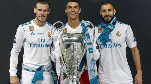 杨瀚森出战35分09秒，14中7砍下20分7板7助2断2帽（杨瀚森35分09秒高效14投7中，砍下20分7篮板7助攻并有2抢断2封盖）