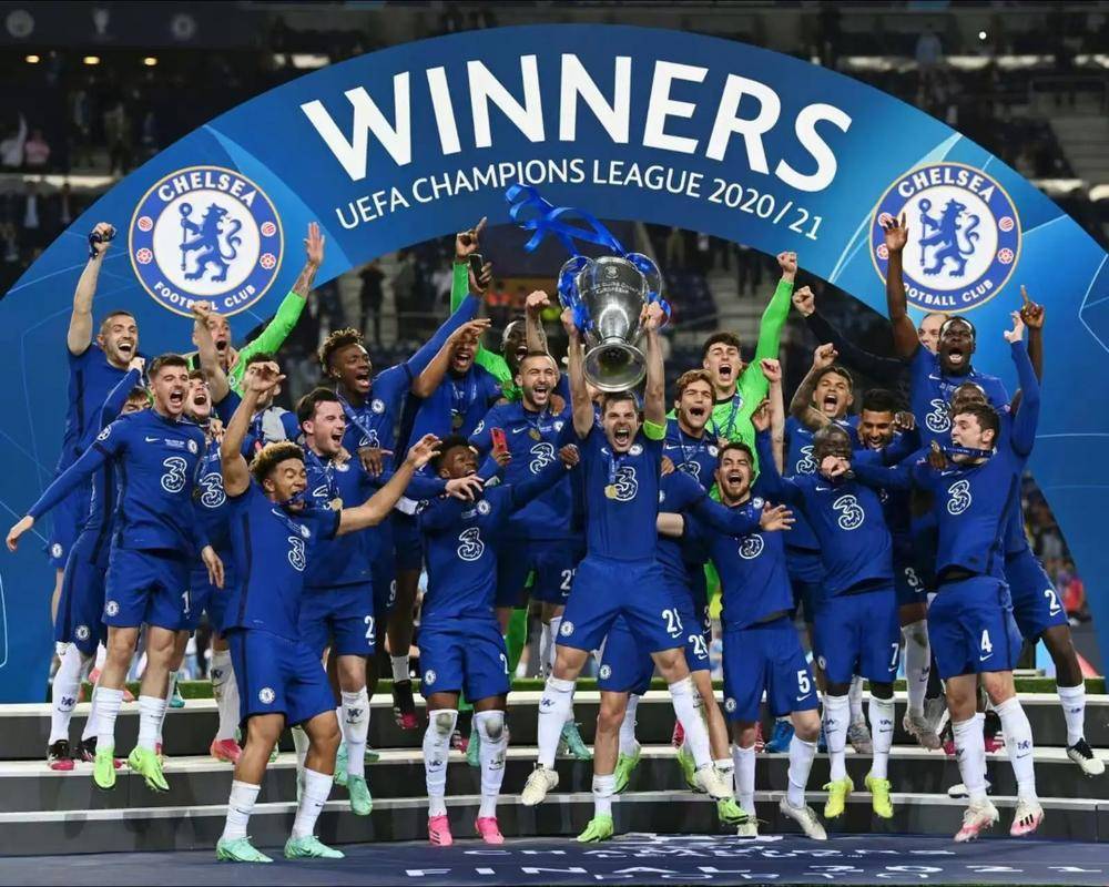 马卡：皇马高层连夜开会，确定欧冠对曼城是阿隆索生死战（马卡报称：皇马高层连夜商议，认定欧冠战曼城将成阿隆索的生死之战）