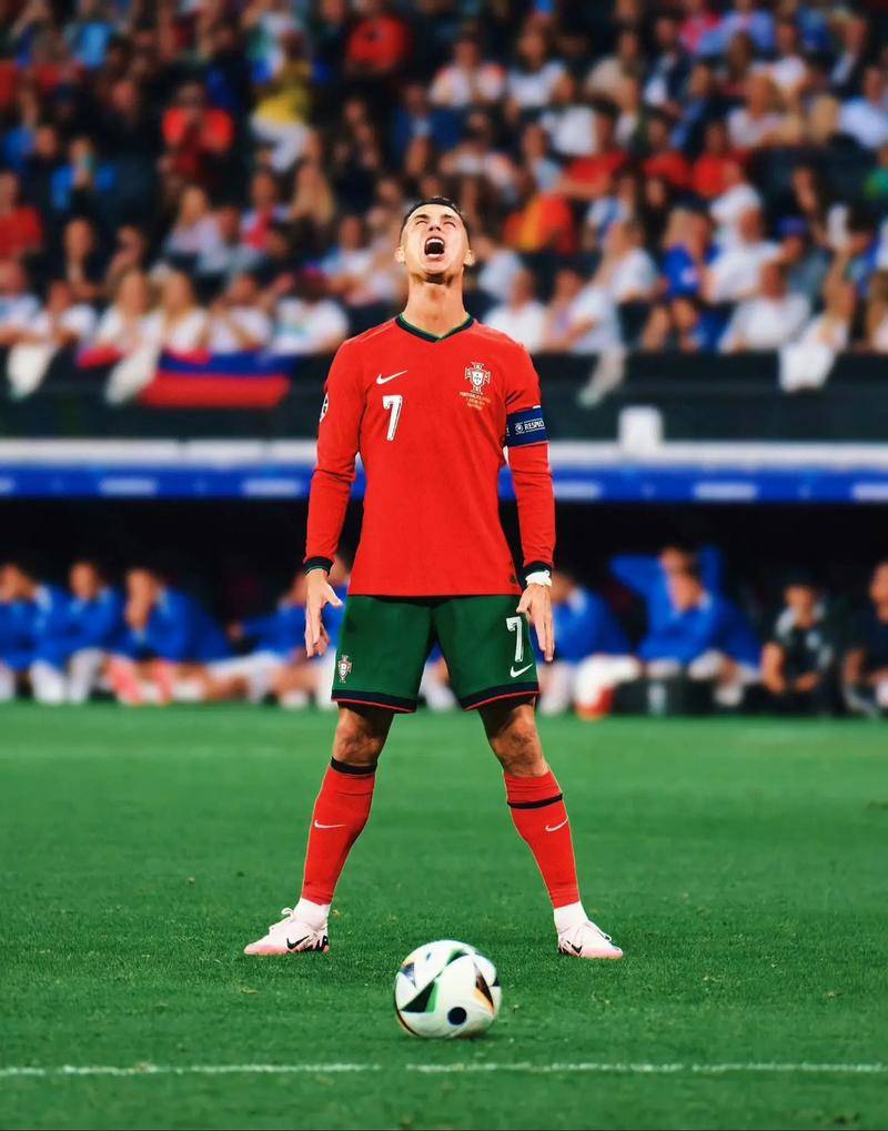 里程碑！德里克·怀特命中职业生涯第1000记三分（生涯里程碑！德里克·怀特投进第1000个三分球）