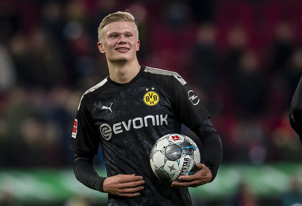 斯帕莱蒂：踢那不勒斯时我的选择出错了；热格罗瓦明天会首发（斯帕莱蒂：对阵那不勒斯我用人有误，热格罗瓦明日将首发）