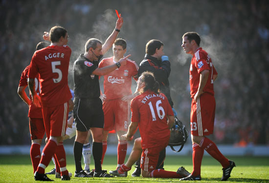鲁媒：泰山队谢文能和彭逸翔休赛期加练，一日两练提升实力（鲁媒：谢文能、彭逸翔休赛期加码训练，每天两练力促实力提升）