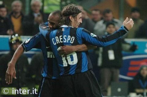 费兰·托雷斯戴帽斩获赛季11球，超越莱万距离姆巴佩5球（费兰·托雷斯上演帽子戏法收获赛季第11球，反超莱万距姆巴佩仅差5球）