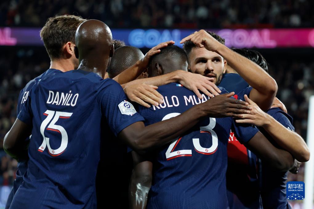 西甲前瞻：黄潜新赛季丢球联赛最少，皇社近况回暖4场3胜（西甲前瞻：黄潜新季失球最少，皇社复苏近4场3胜）