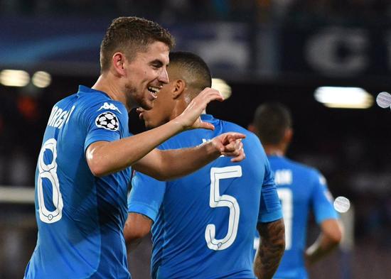 步行者和公牛均陷入困境，争夺季后赛资格，形势严峻。（步行者与公牛状态低迷，季后赛门票之争愈发艰难）