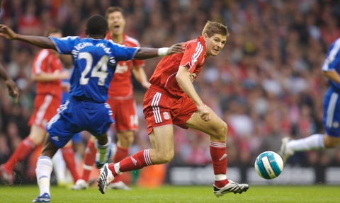 名记：恩昆库因伤将缺席周一训练，切尔西已同意他推迟回归（恩昆库因伤无缘周一训练，切尔西批准其延后归队）